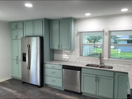 304 Marie Antoinette St #1 - Photo 3 of 5