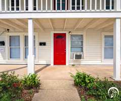 featured image of 413 Stella St