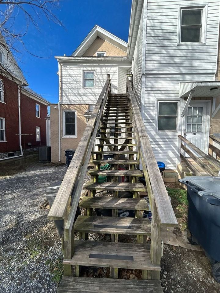 330 N High St #101 - Photo 4 of 11