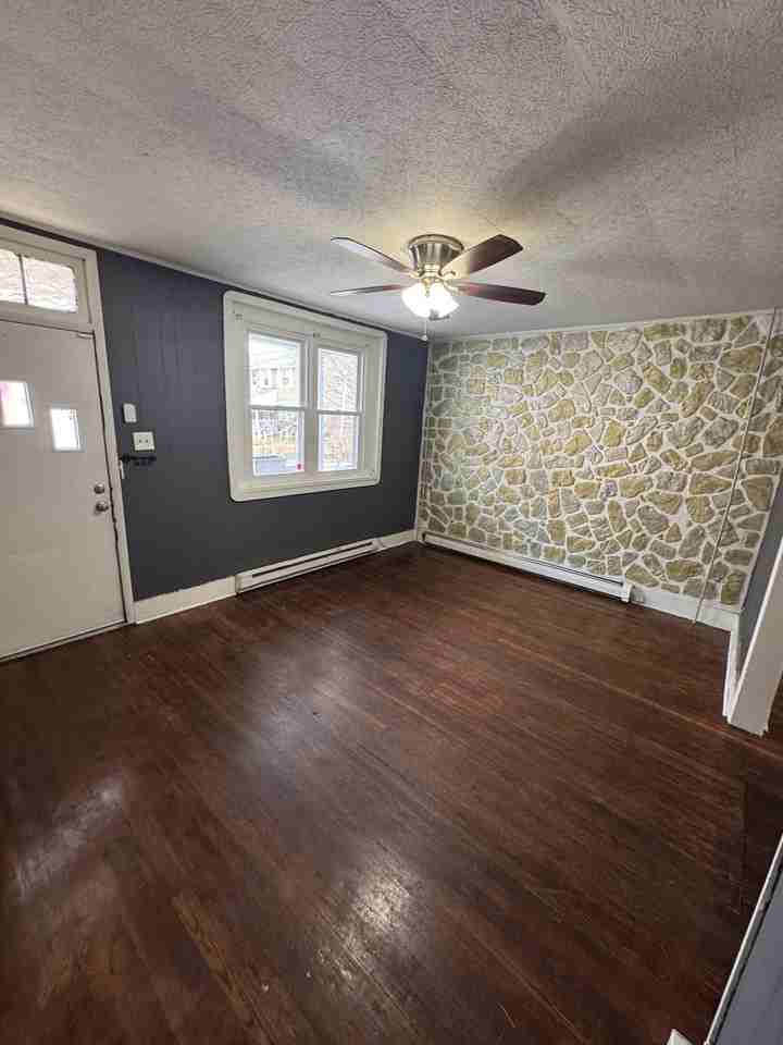 135 Juniata St #1 - Photo 2 of 17