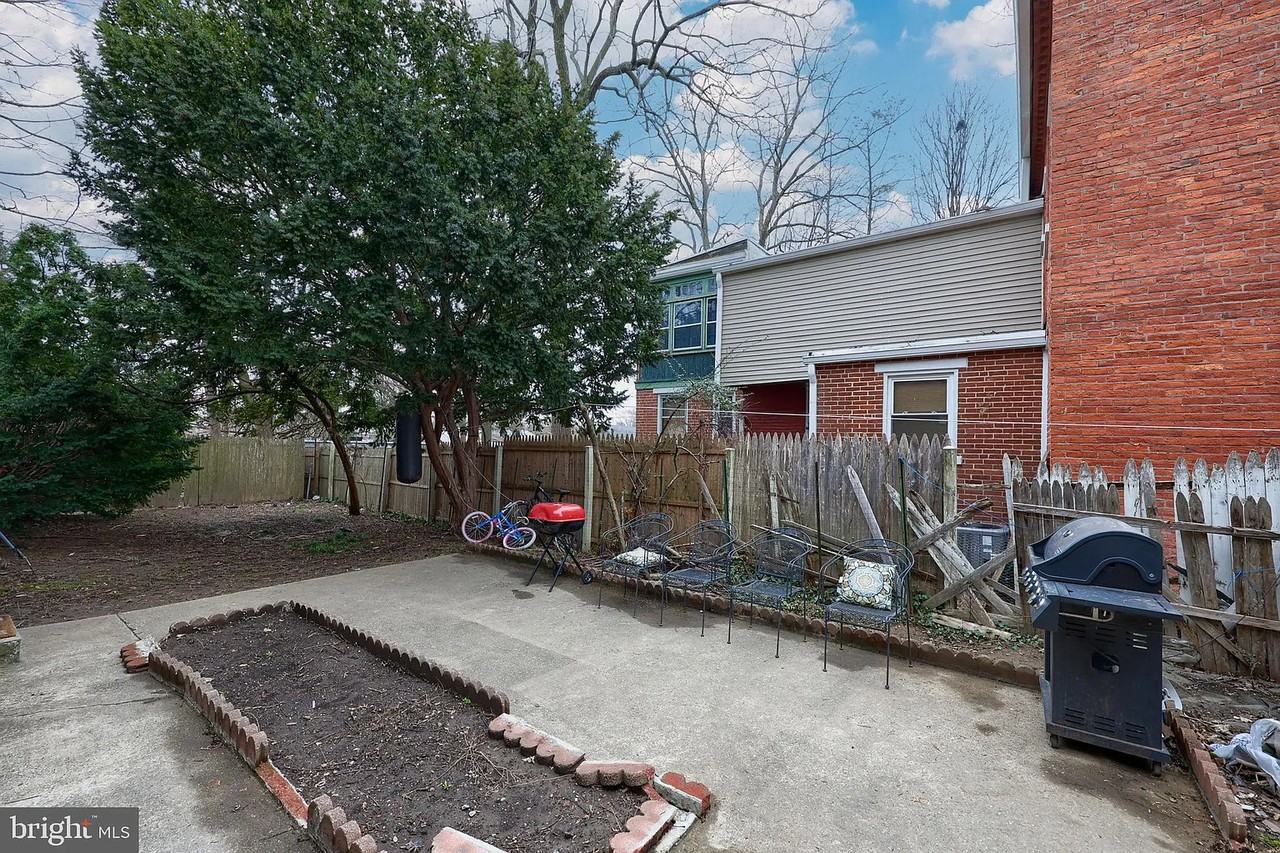 506 W King St #1 - Photo 6 of 13