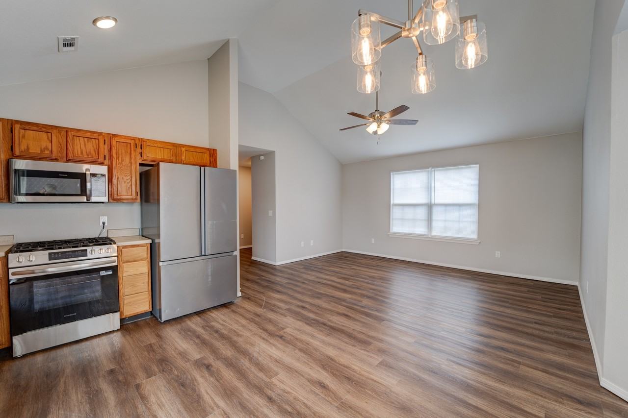 613 Cedar Brook Ct #1 - Photo 6 of 18