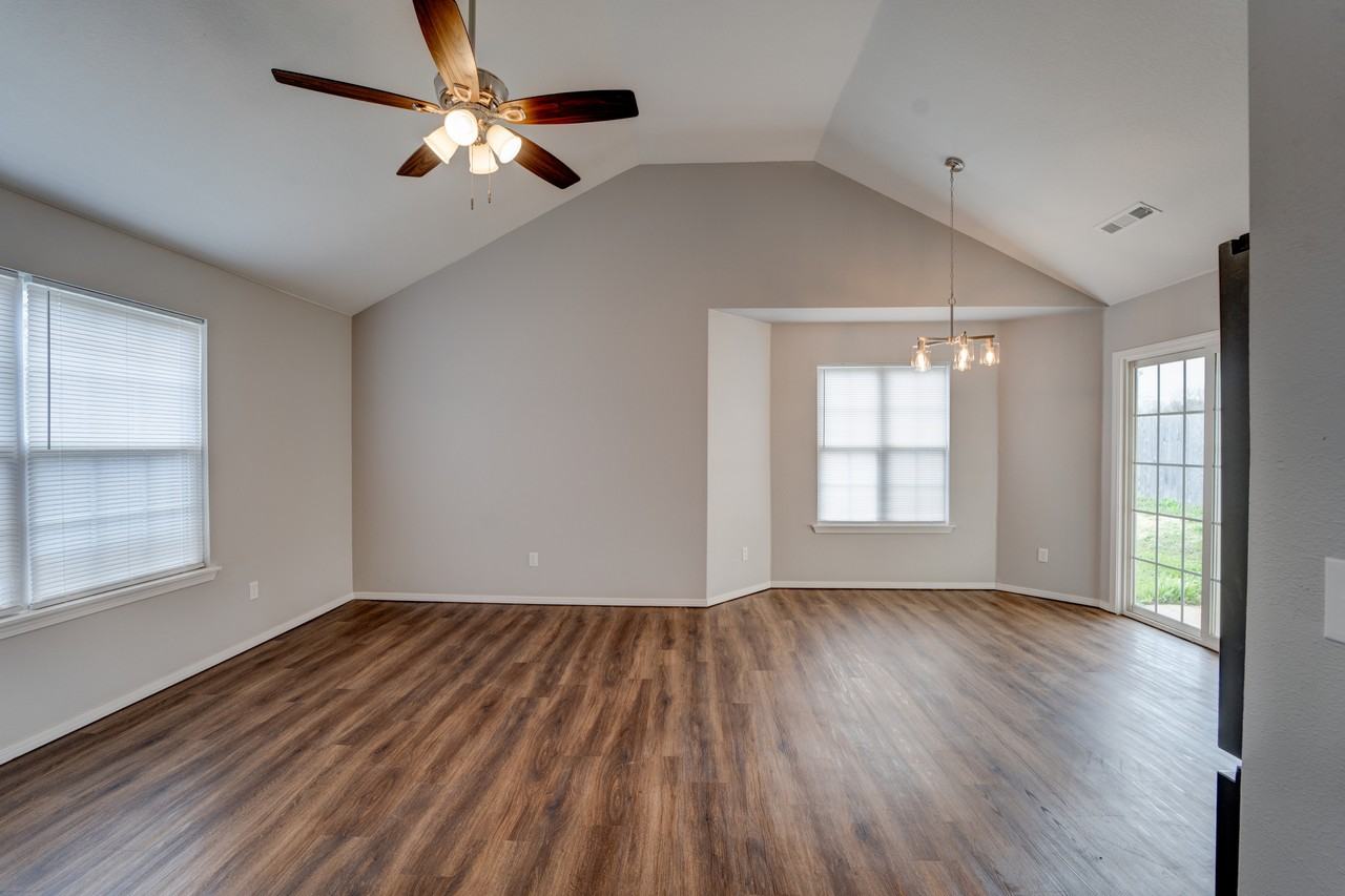 613 Cedar Brook Ct #1 - Photo 7 of 18