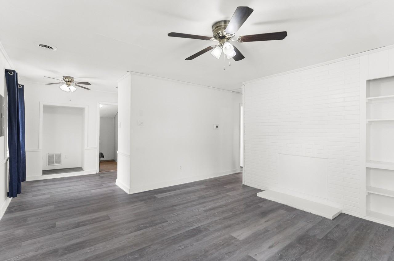 368 Erskine Ave #1 - Photo 7 of 14