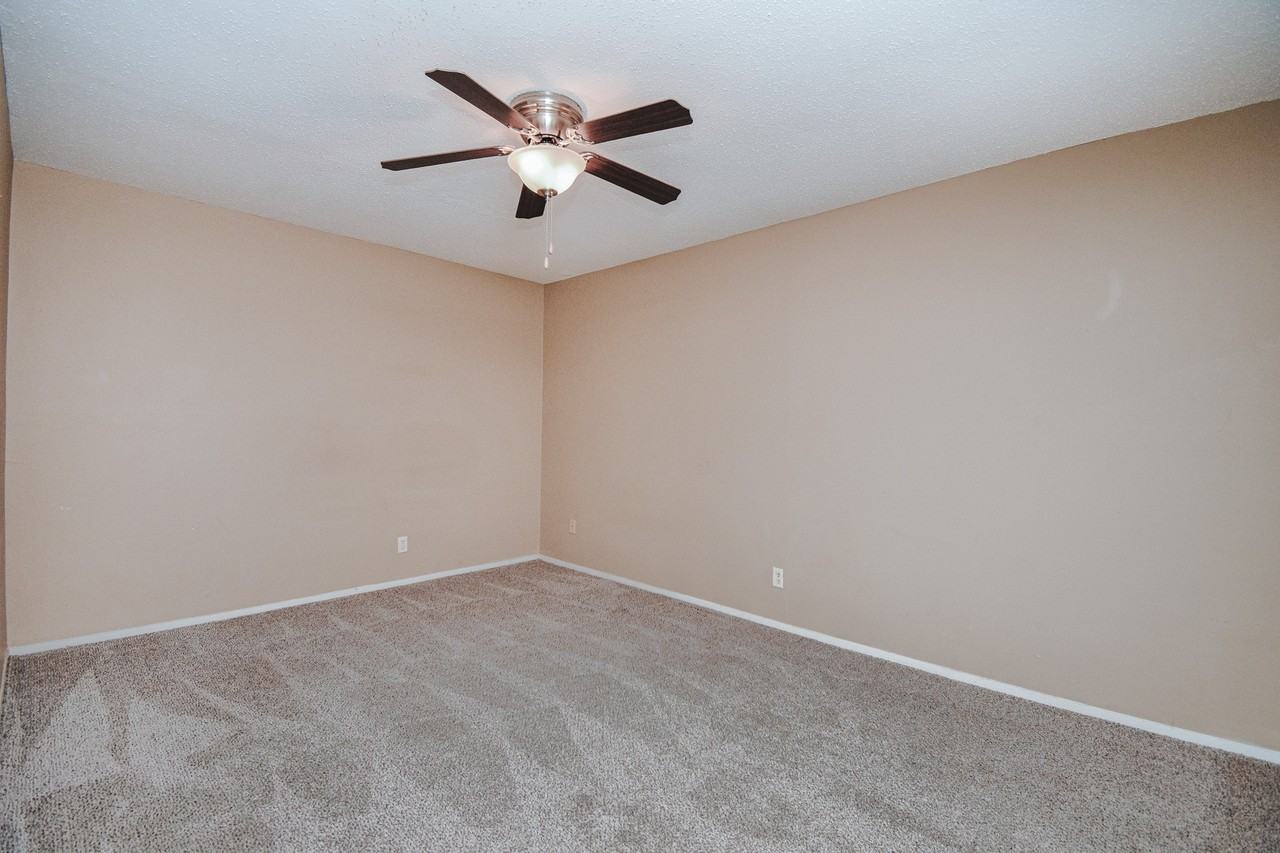 3001 Arroyo DrApt 606 #606 - Photo 6 of 19