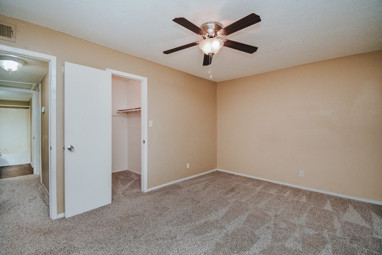 3001 Arroyo DrApt 606 #606 - Photo 7 of 19