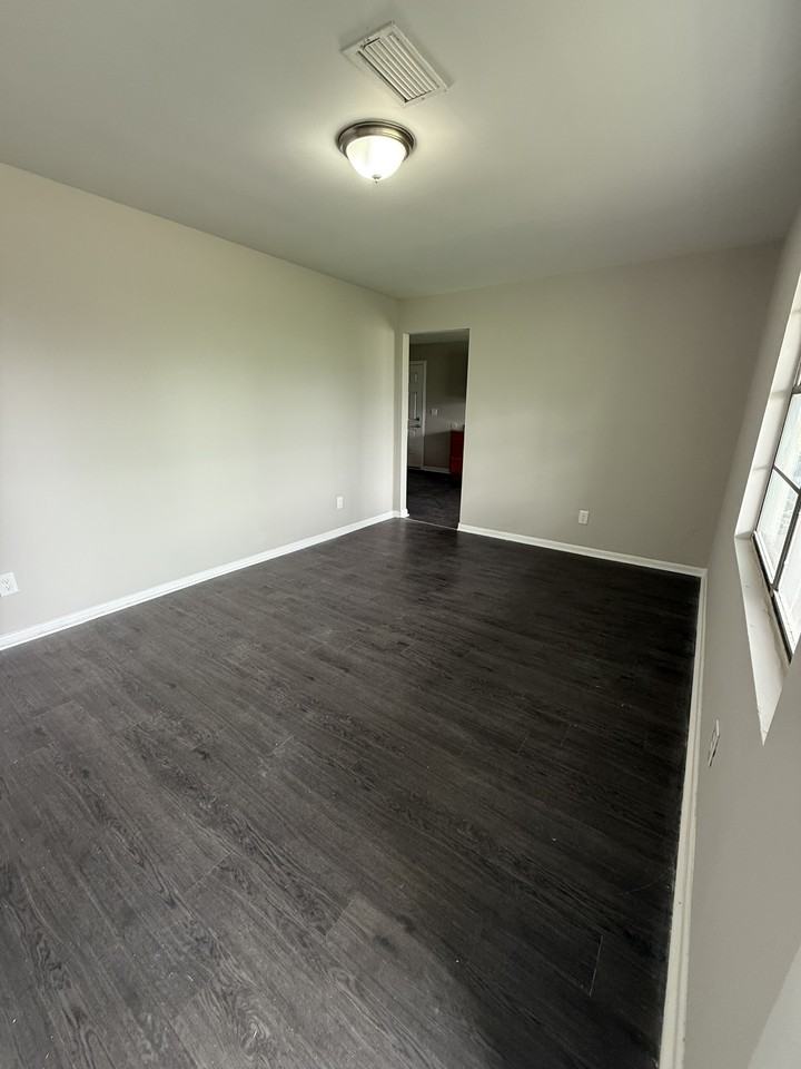 1400 Indiana St #1 - Photo 2 of 7