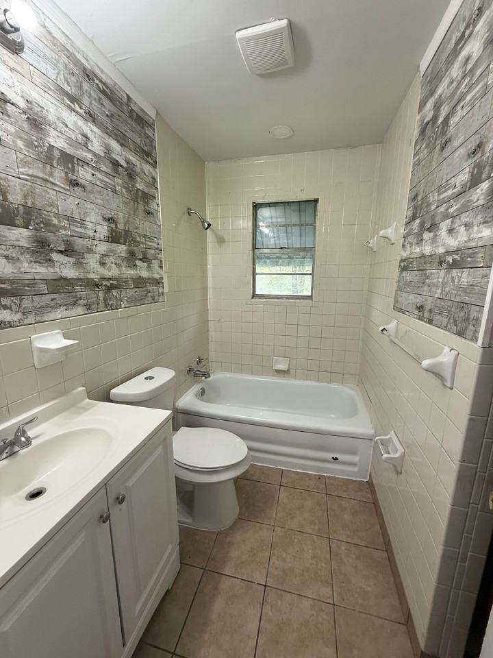 1400 Indiana St #1 - Photo 5 of 7