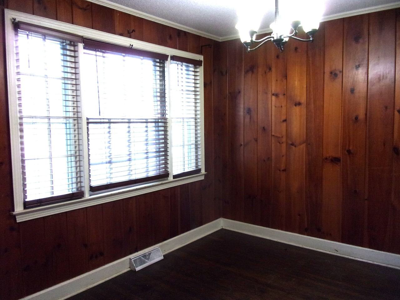 517 S Jones Ave #1 - Photo 5 of 15