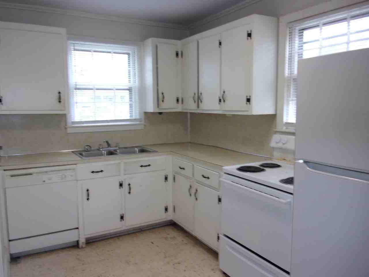 517 S Jones Ave #1 - Photo 7 of 15