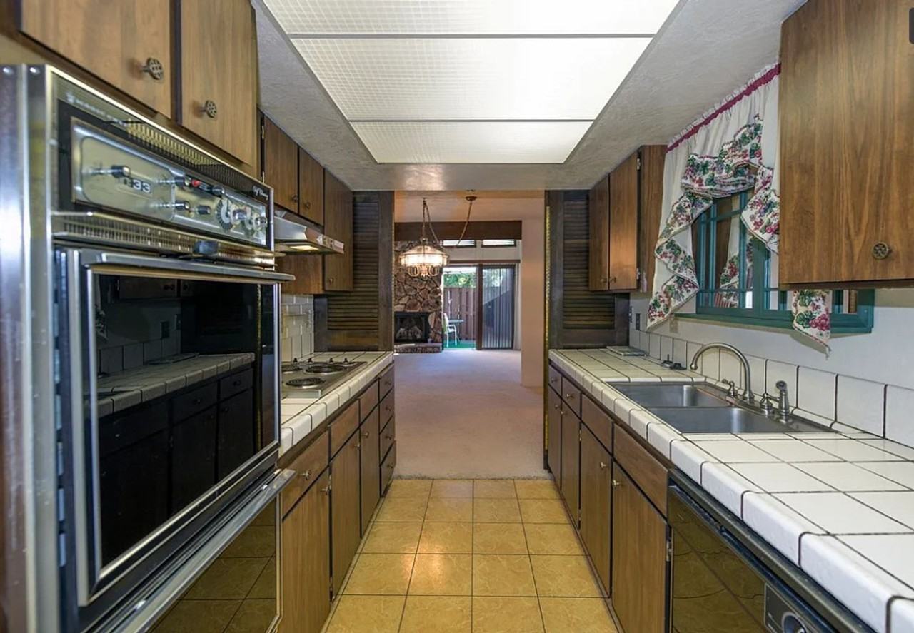 1930 Bechelli Ln - Photo 5 of 17