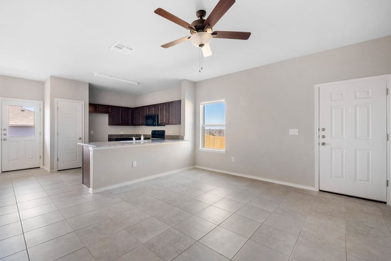 1201 Garland Rd - Photo 4 of 28