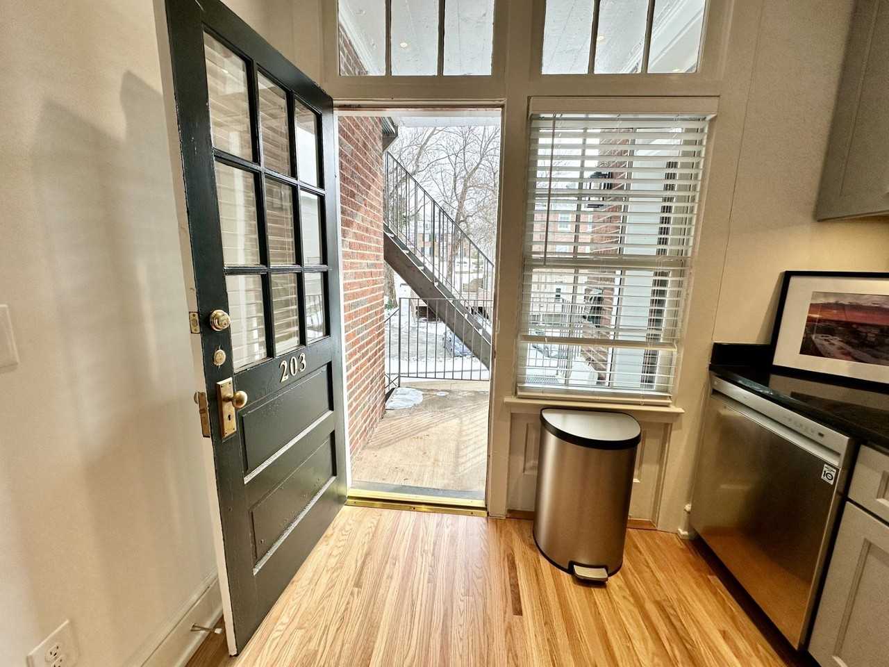 Jack Jouett - Photo 2 of 14