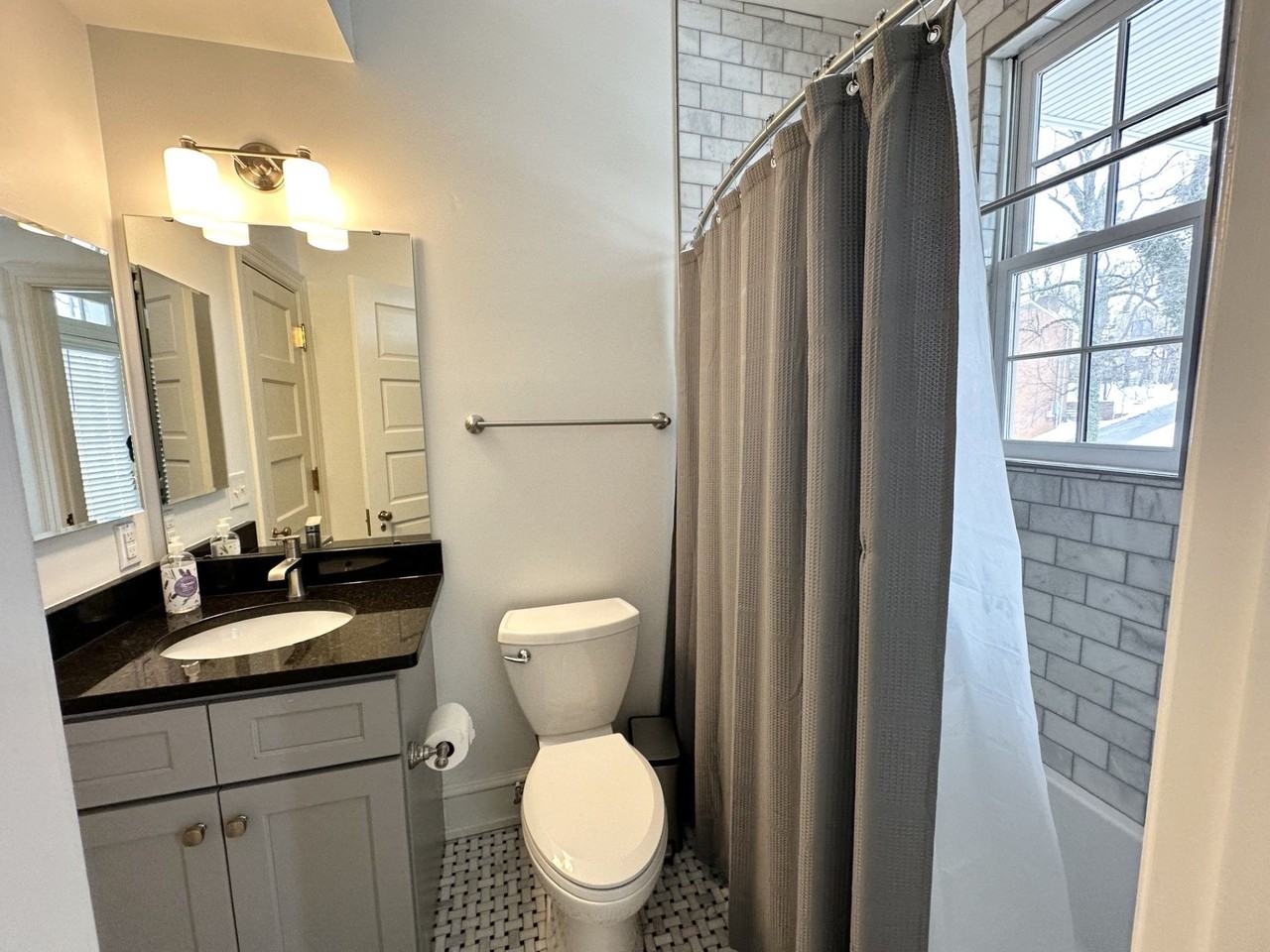 Jack Jouett - Photo 7 of 14