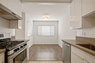 1043 5th St - Photo 1 of 1