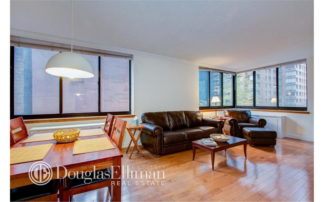 250 E 40th St #3B