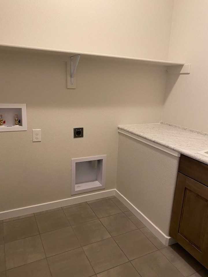 2068 Ruffino Dr - Photo 7 of 18