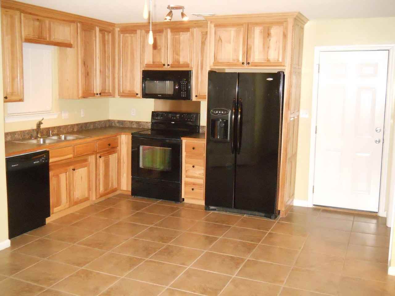 801 Kristen Ln - Photo 7 of 15