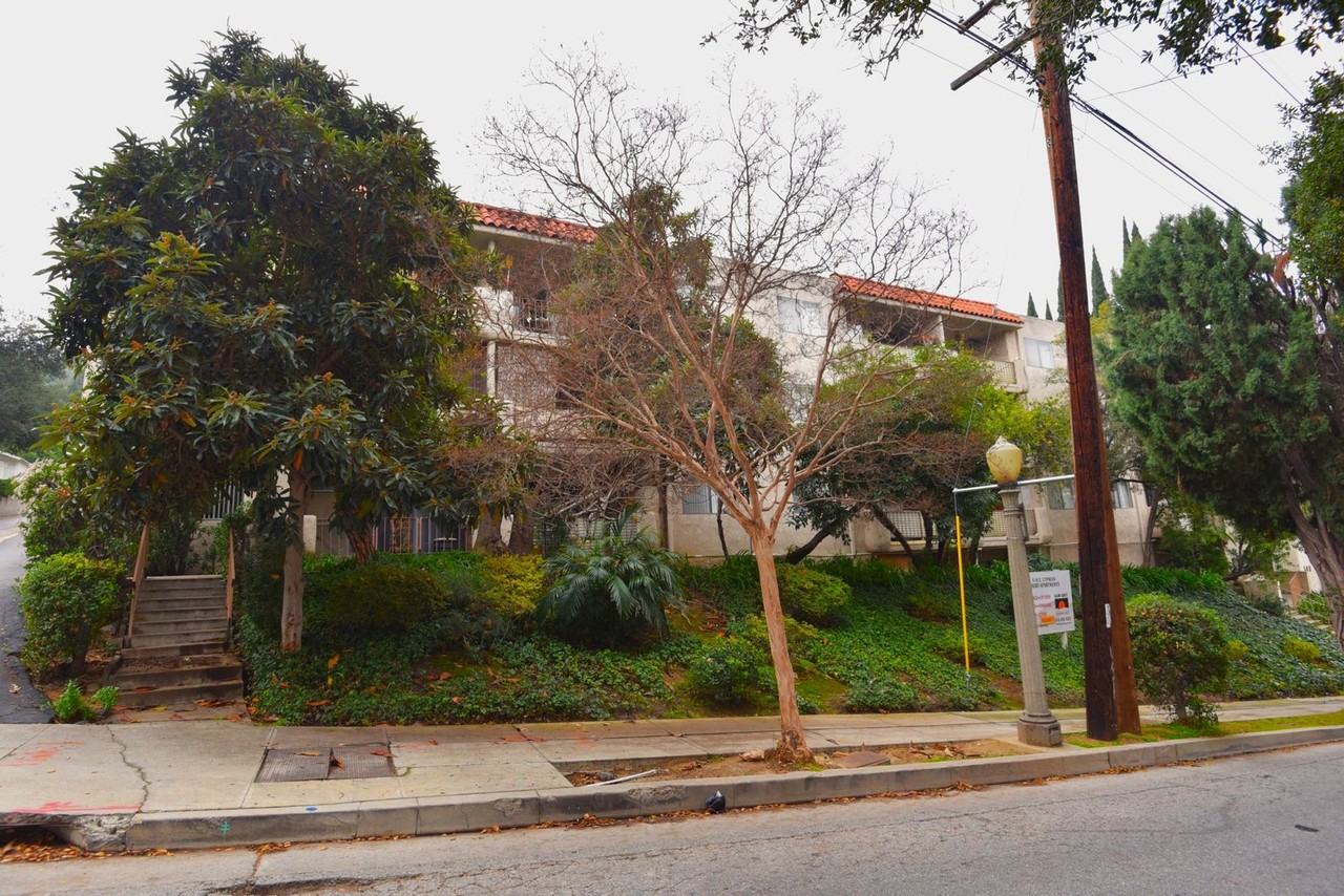 518 E. CYPRESS - Photo 6 of 11