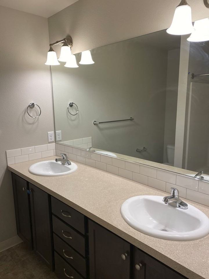 193 Cloverdale Rd #C - Photo 7 of 14