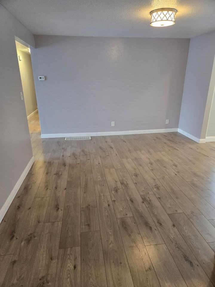 718 Ne 106th Pl - Photo 7 of 16