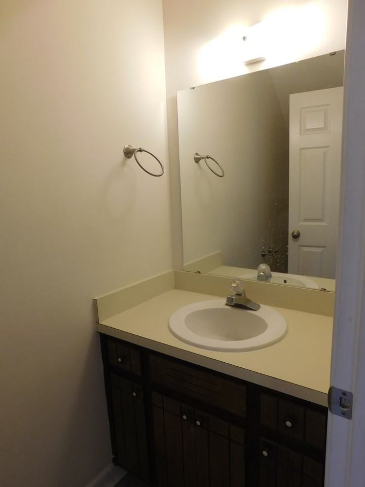 1507 College Way - Photo 6 of 22