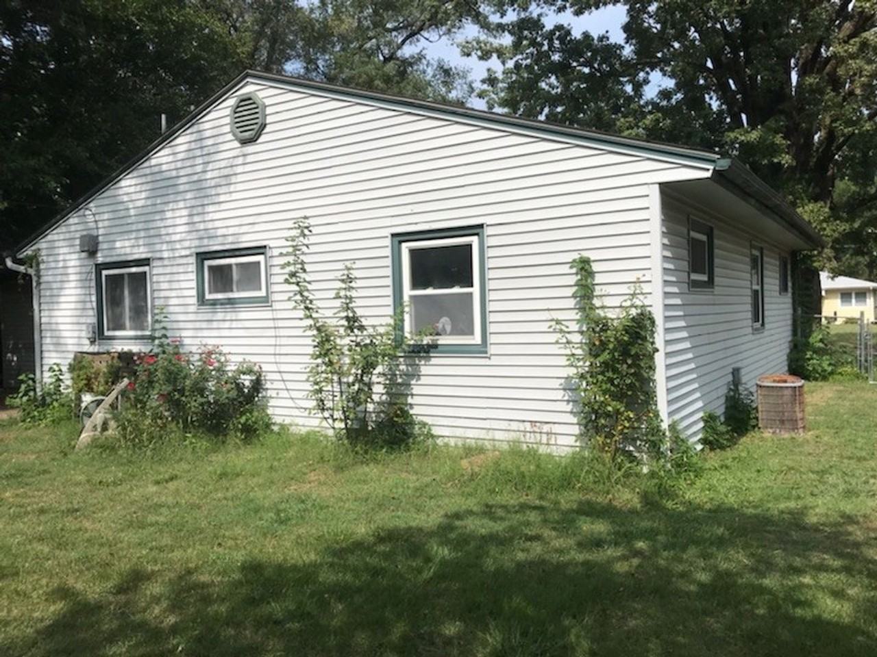 4727 Sw 17th Ter - Photo 3 of 23