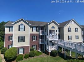 featured image of 332 Bubble Creek Ct #5