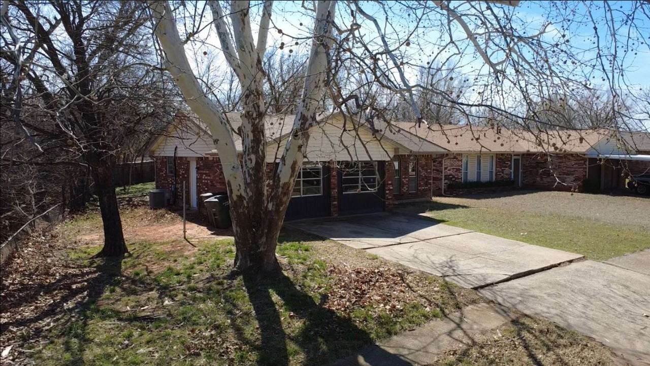 3024 Hillside Dr - Photo 5 of 26