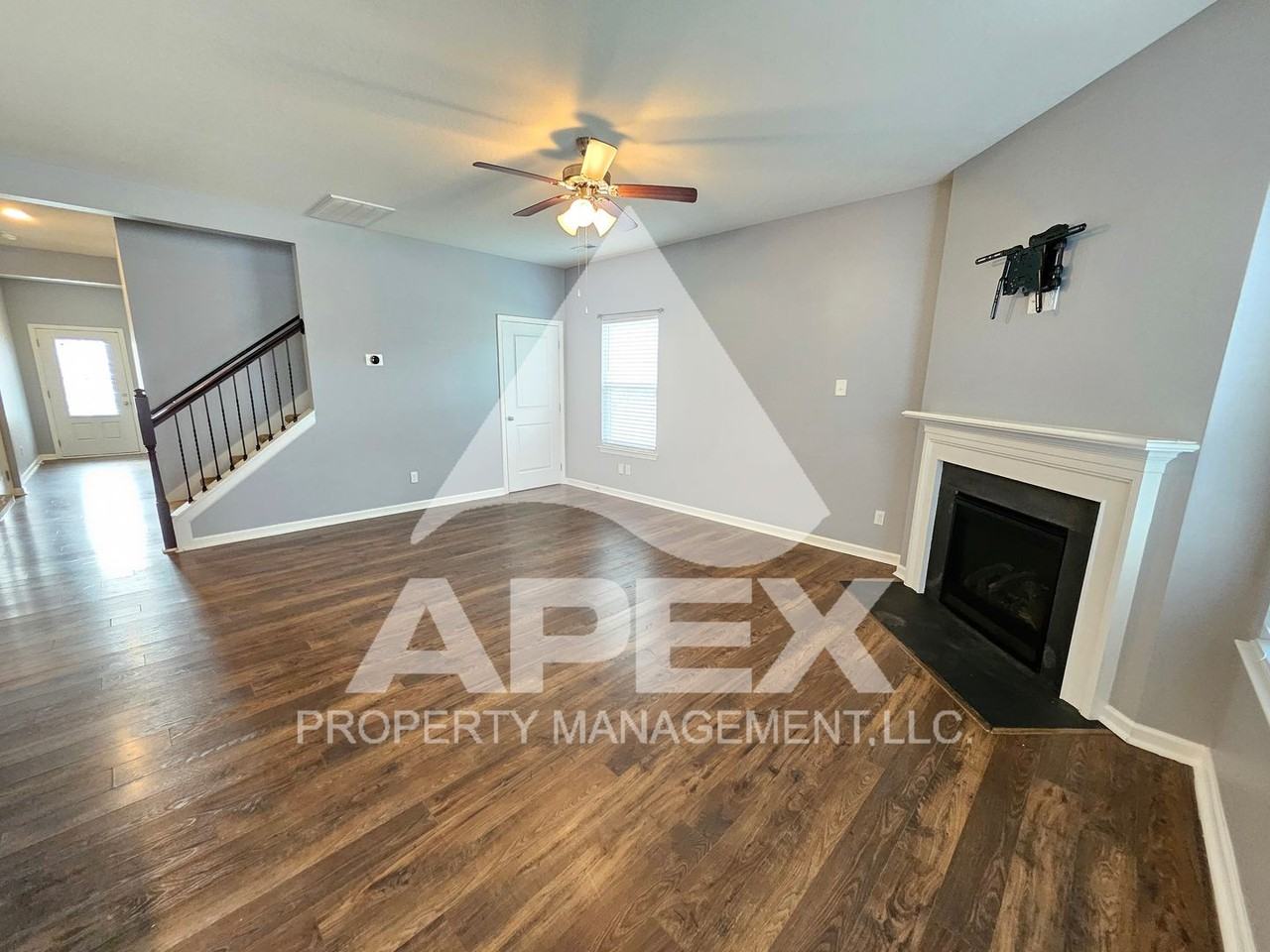 10635 Lady May Ln - Photo 7 of 31