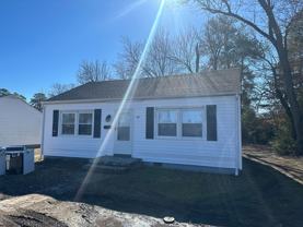 13 E Laburnum Ave - Photo 1 of 1