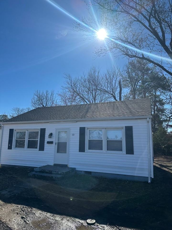 13 E Laburnum Ave - Photo 2 of 14