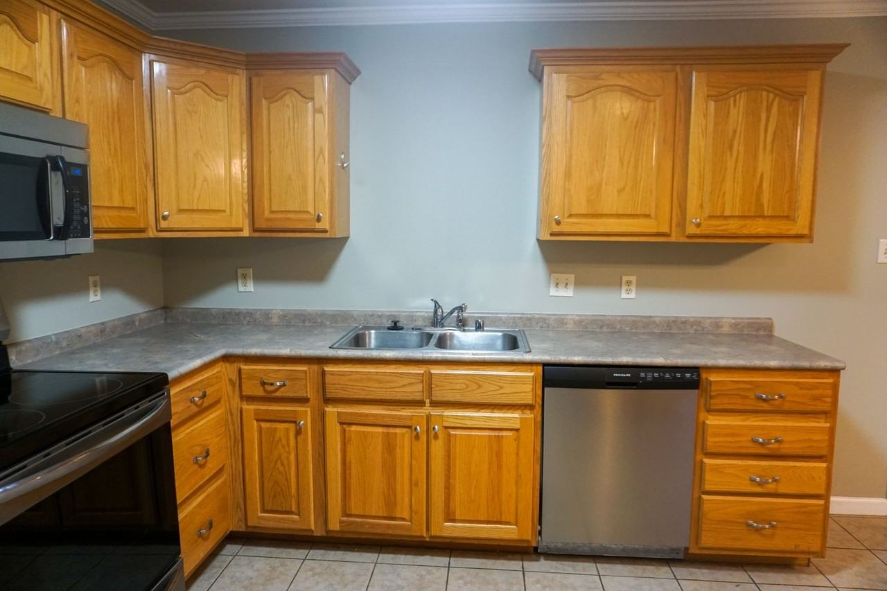 4600 Gregory Cv - Photo 6 of 18