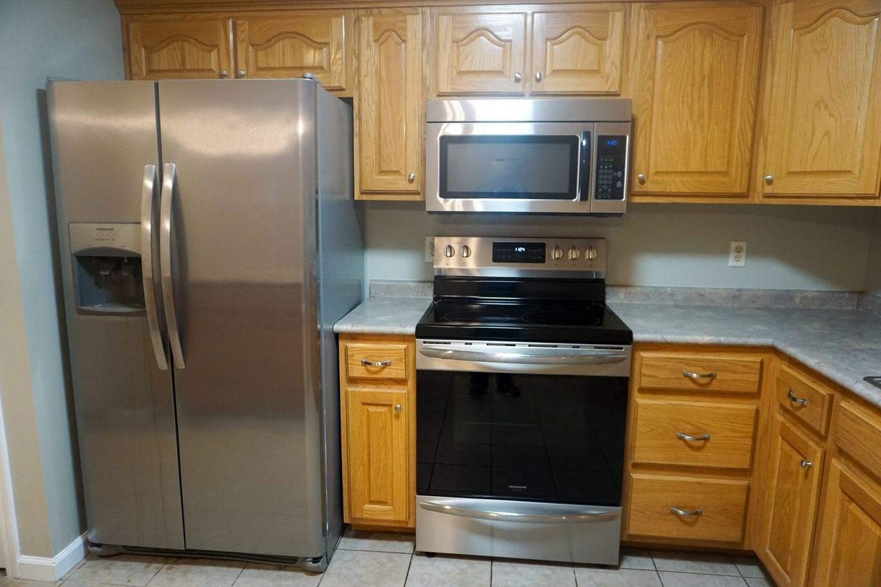 4600 Gregory Cv - Photo 7 of 18