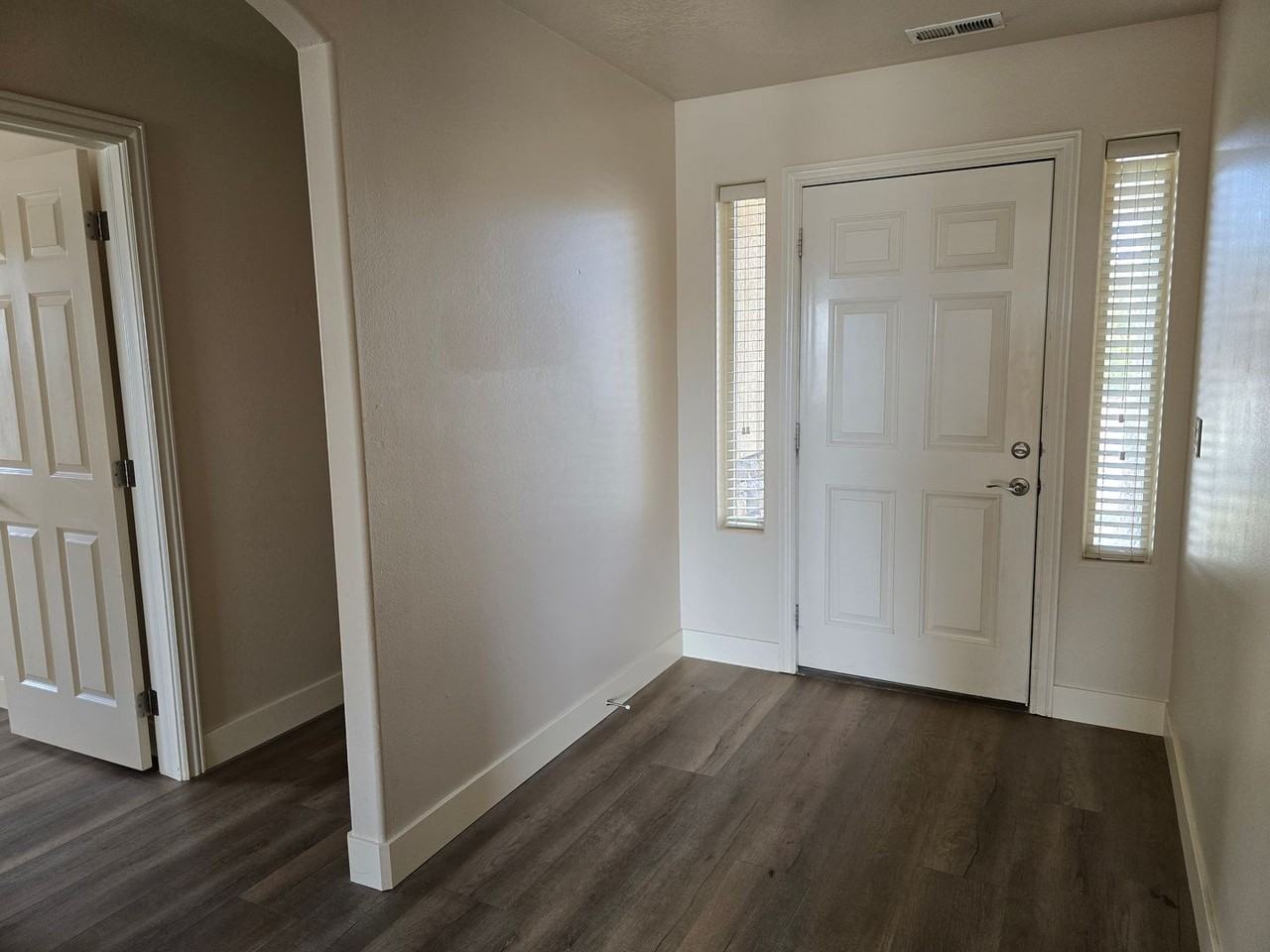 1524 Southern View Dr - Photo 2 of 15