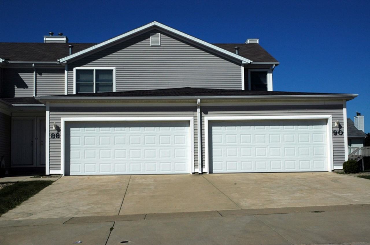 94 Yotzonot Dr - Photo 2 of 26