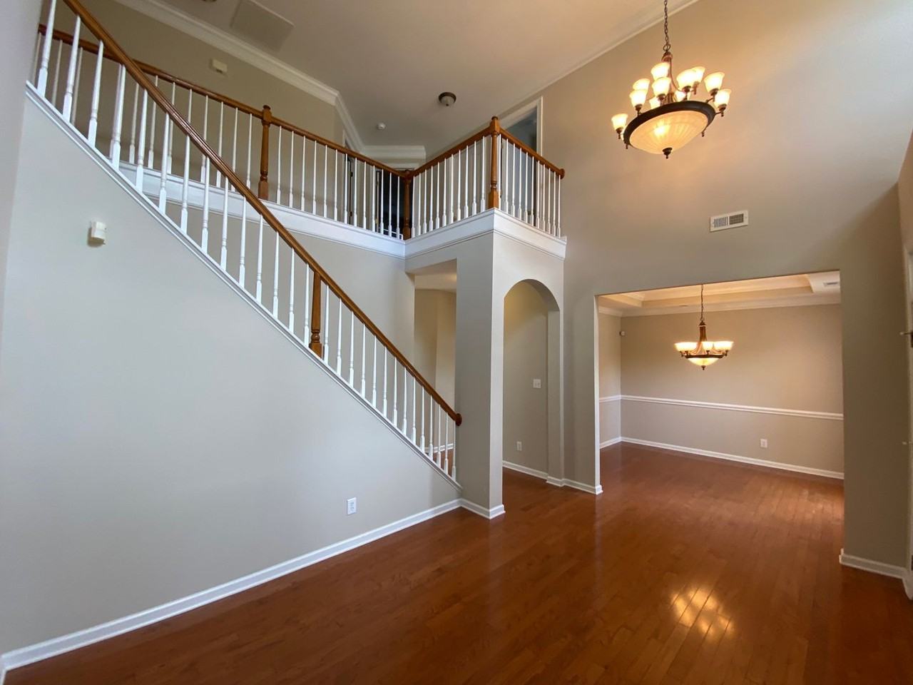 13921 Daltrey Ln - Photo 3 of 26