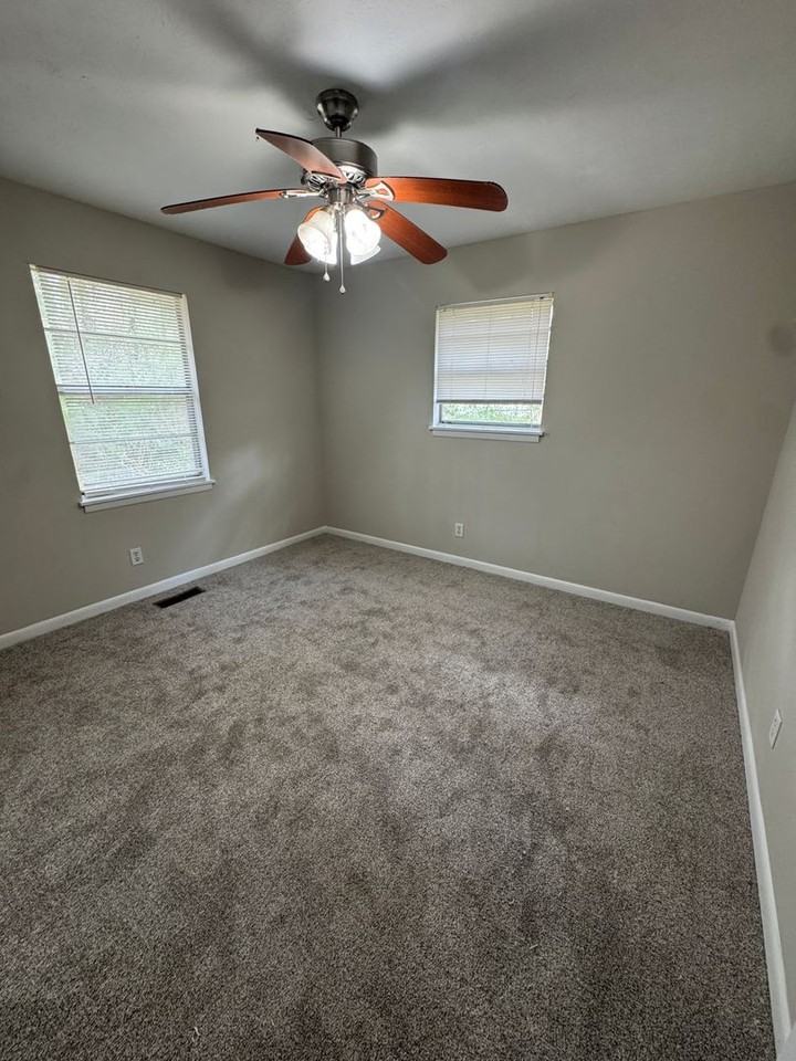 6332 Winwood Dr - Photo 6 of 11