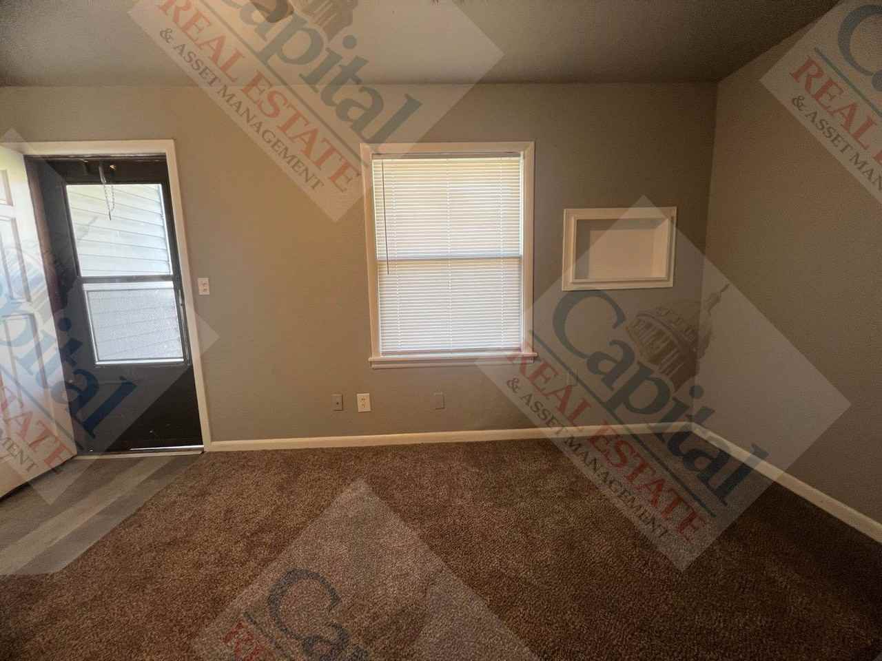 3932 Se 10th St - Photo 5 of 18