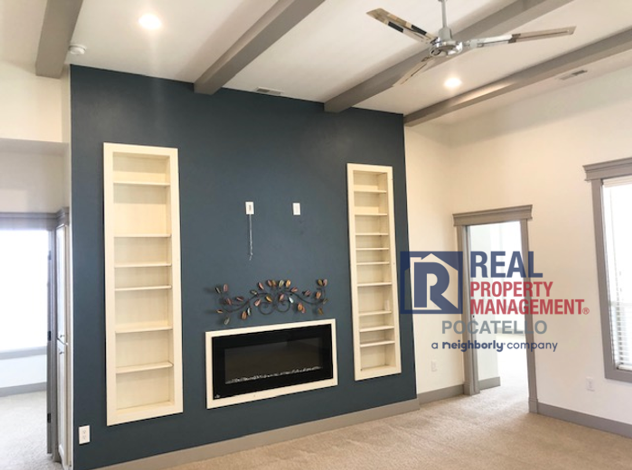 1532 Eastpointe Dr - Photo 7 of 31