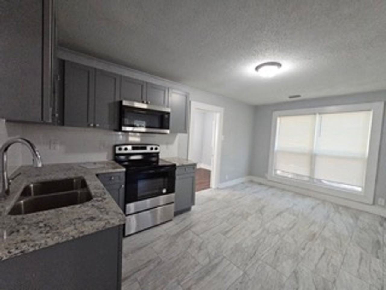 646 Escambia St - Photo 7 of 14