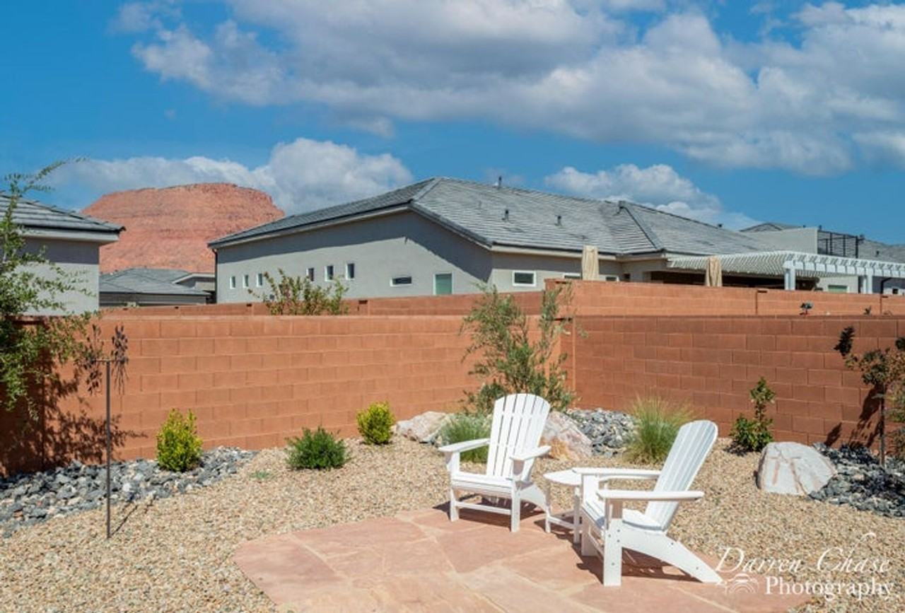 364 W Refuge Rd - Photo 5 of 33