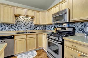 featured image of 6524 Whispering Loop