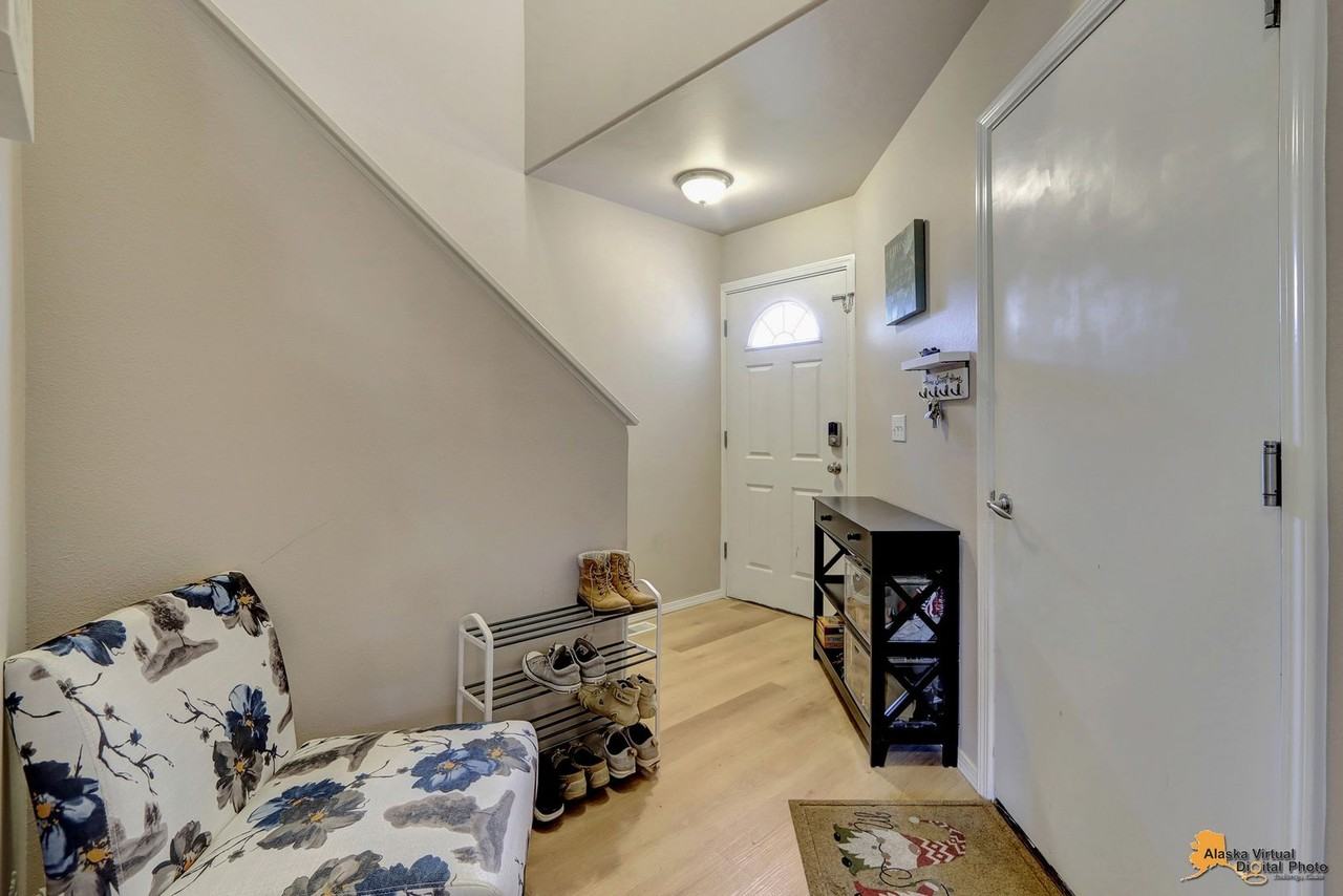 6524 Whispering Loop - Photo 6 of 38
