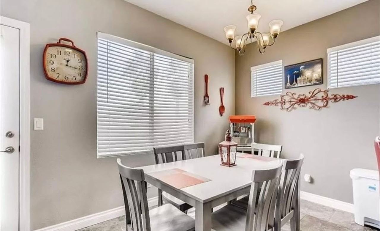 7036 Azure Beach St - Photo 4 of 16