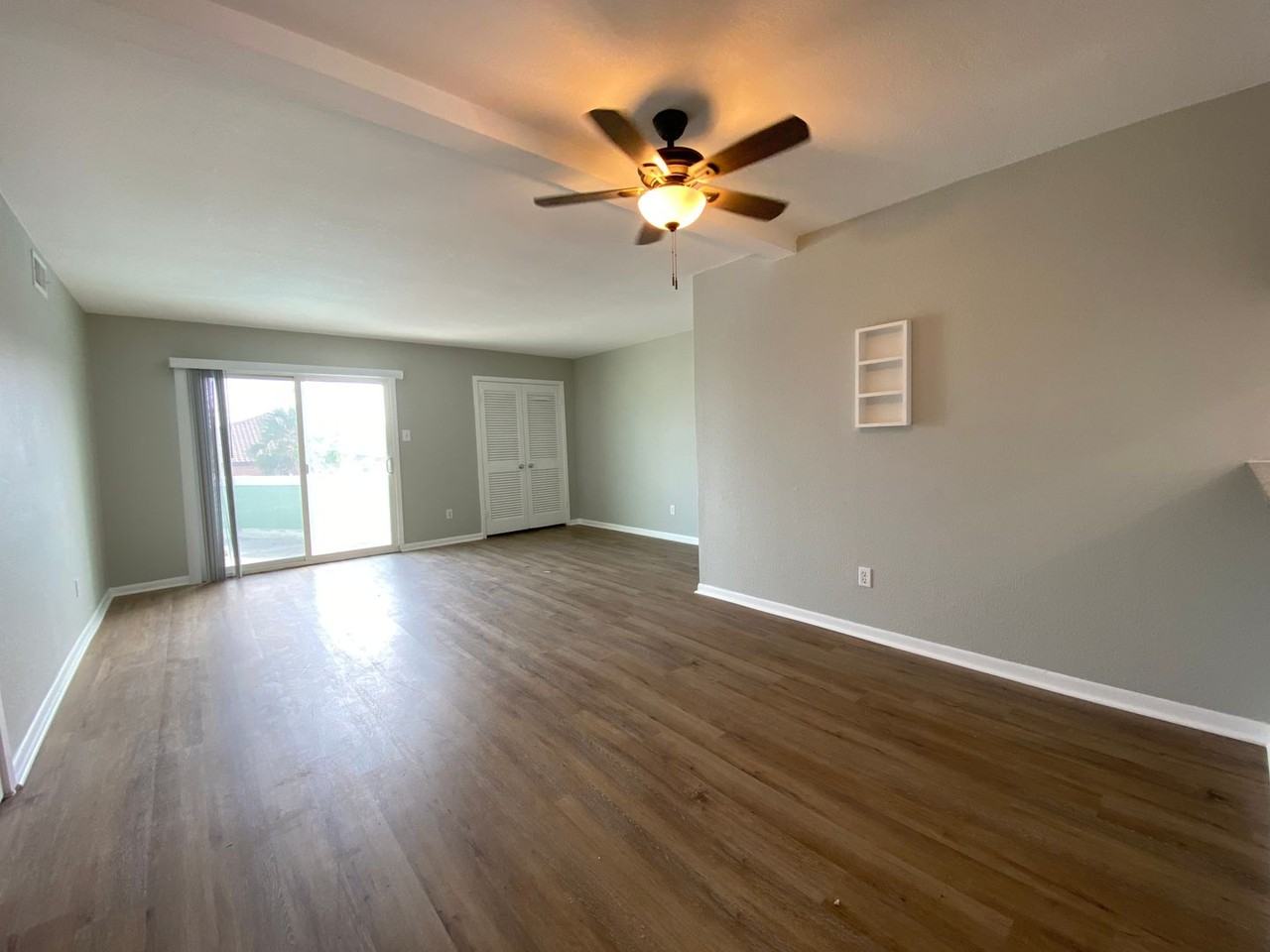 14300 Aloha St - Photo 3 of 29