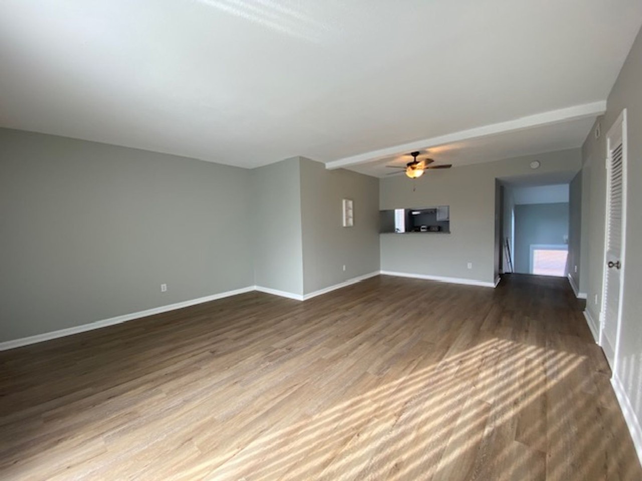 14300 Aloha St - Photo 4 of 29