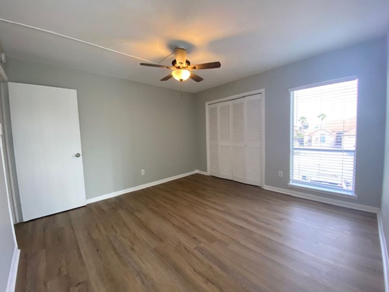 14300 Aloha St - Photo 6 of 29