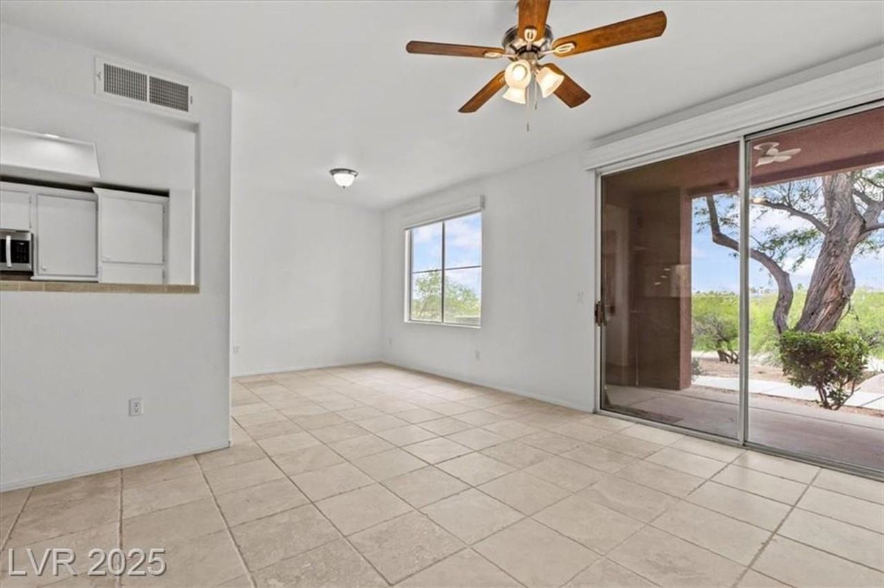 664 Peachy Canyon Cir #103 - Photo 3 of 26