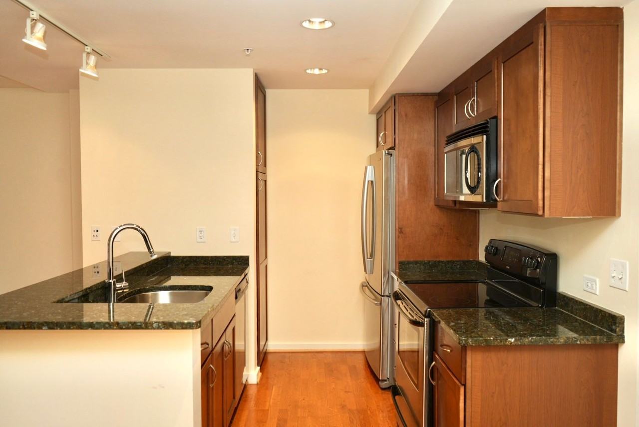 428 Monroe Ln #109 - Photo 2 of 26